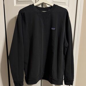 Patagonia Black Crewneck sweatshirt XXL Men's
